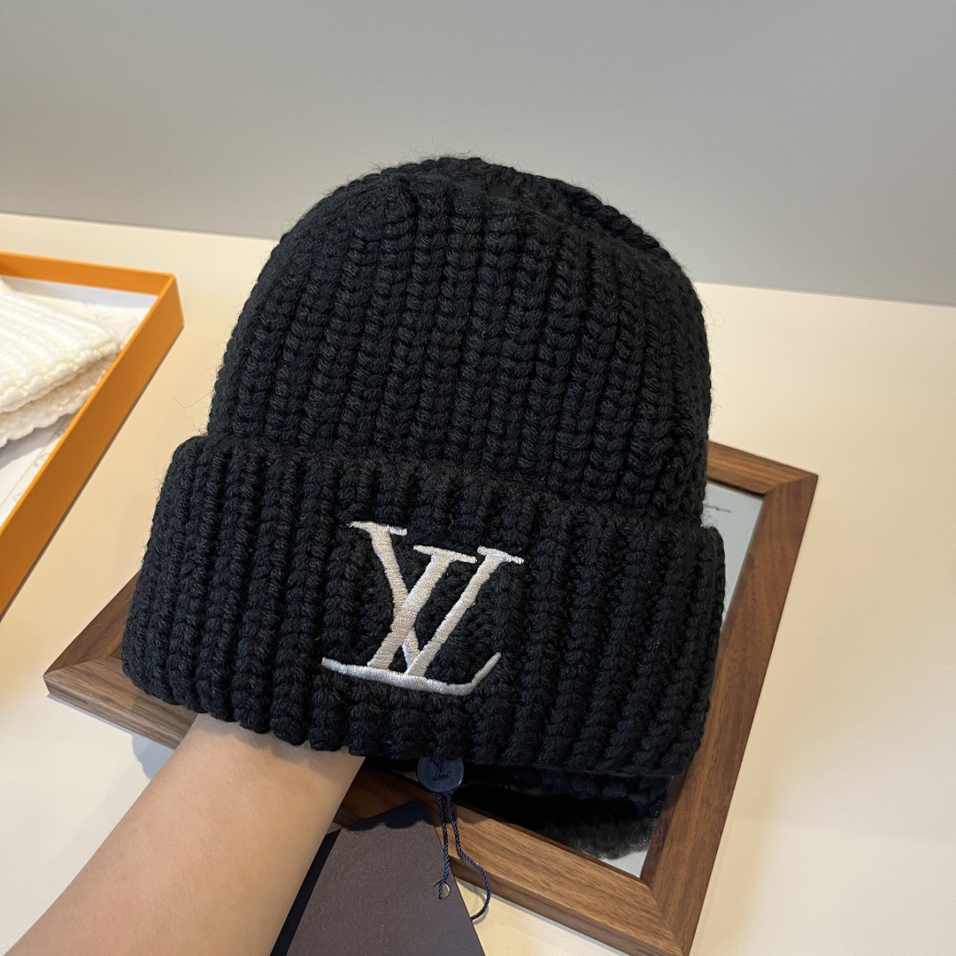 🆕

Lv路易威登专柜货，针织毛线帽，男女同款 正品开模