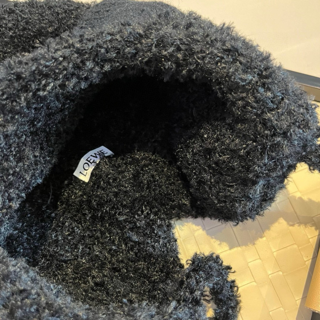 🆕

LOEWE罗意威秋冬新款护耳帽，黑 卡其两色