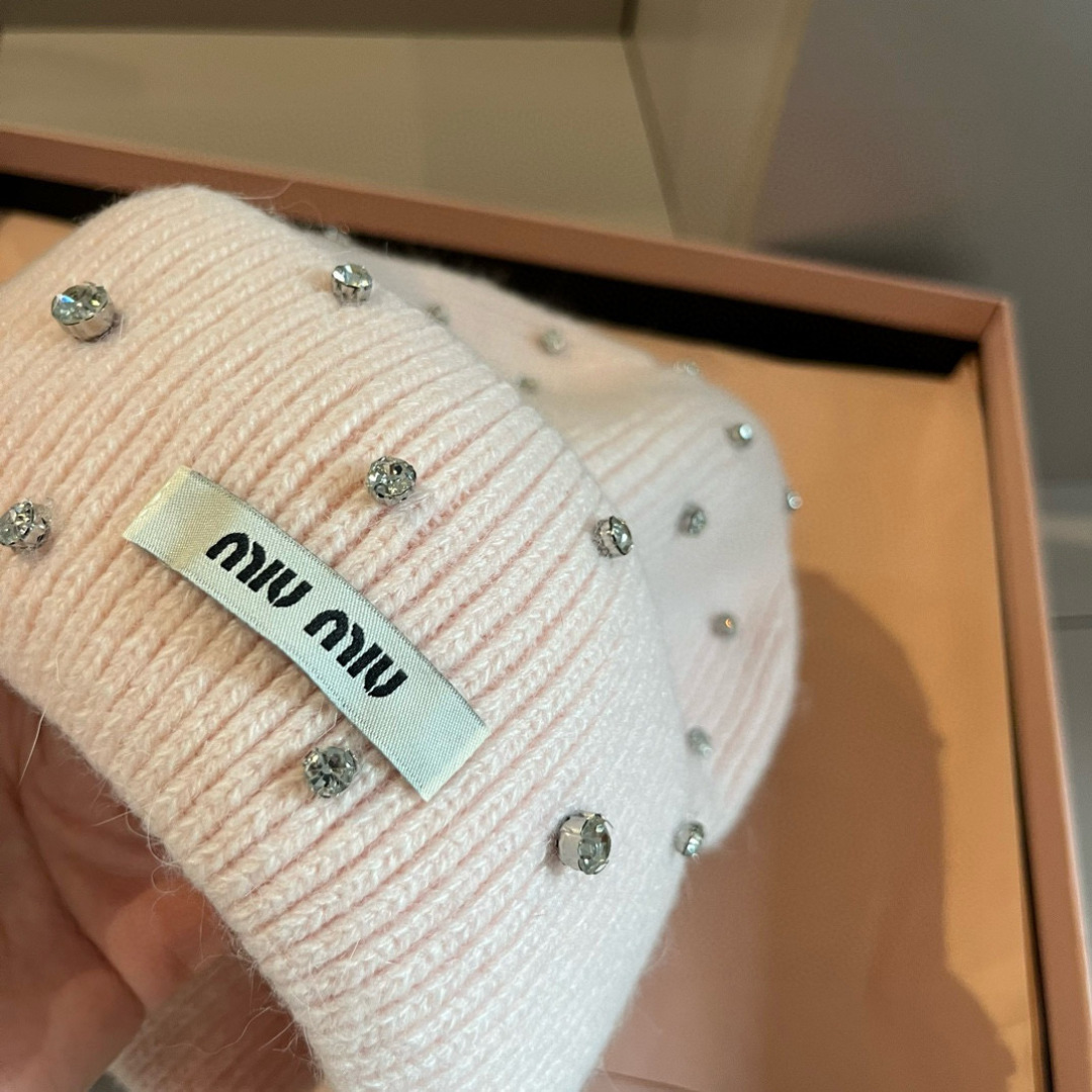 🆕

缪缪miumiu秋冬新款针织羊毛帽，糖果色针织帽