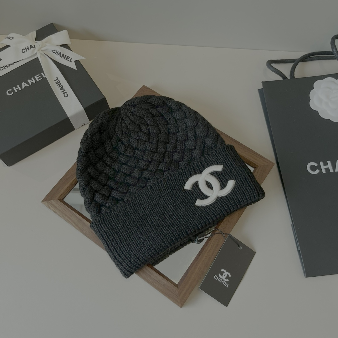 🆕

Chanel香奈儿针织毛线帽