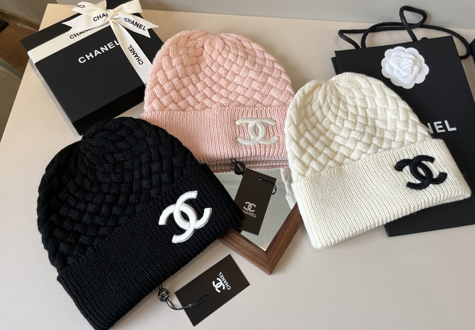 🆕

Chanel香奈儿针织毛线帽