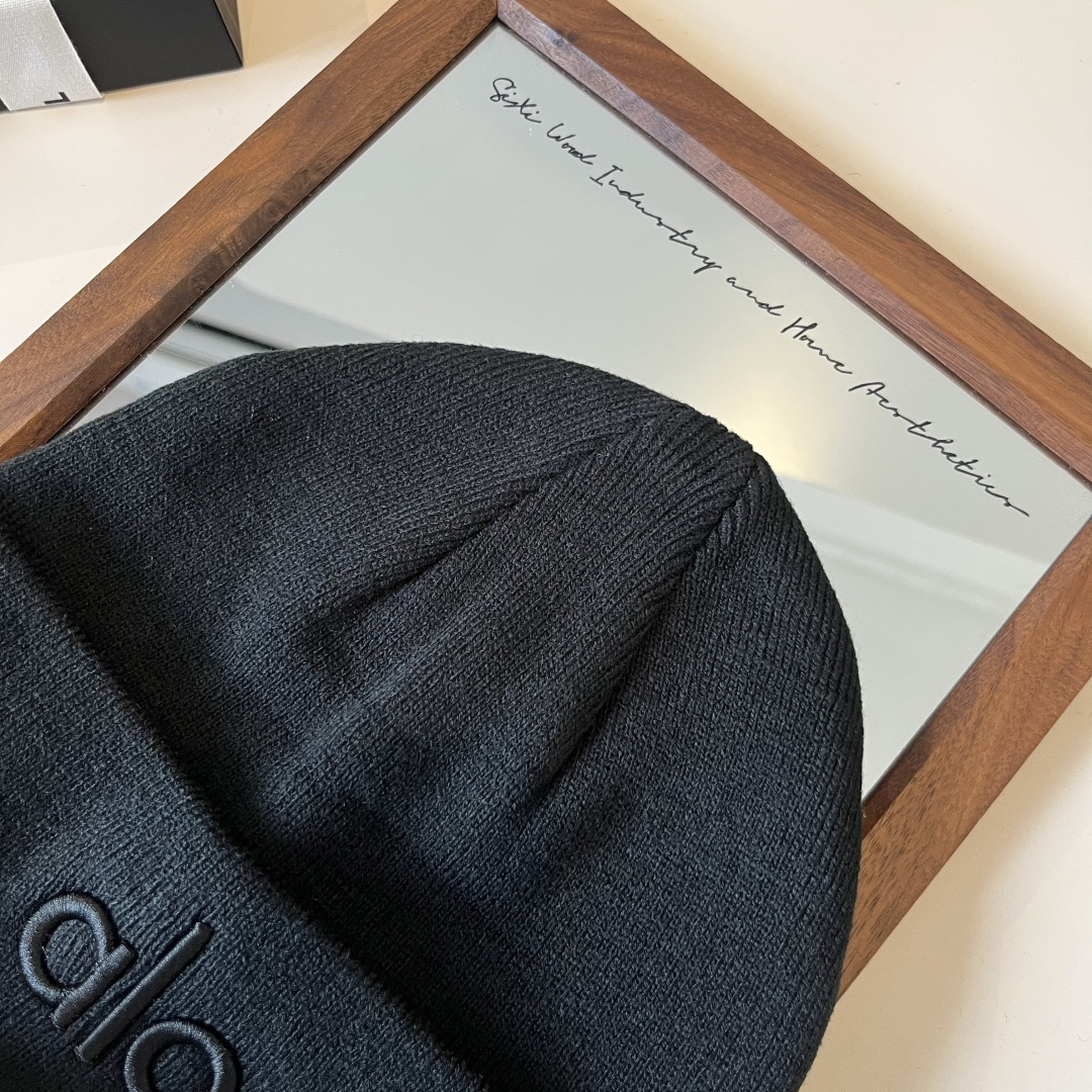 🆕

alo针织毛线帽