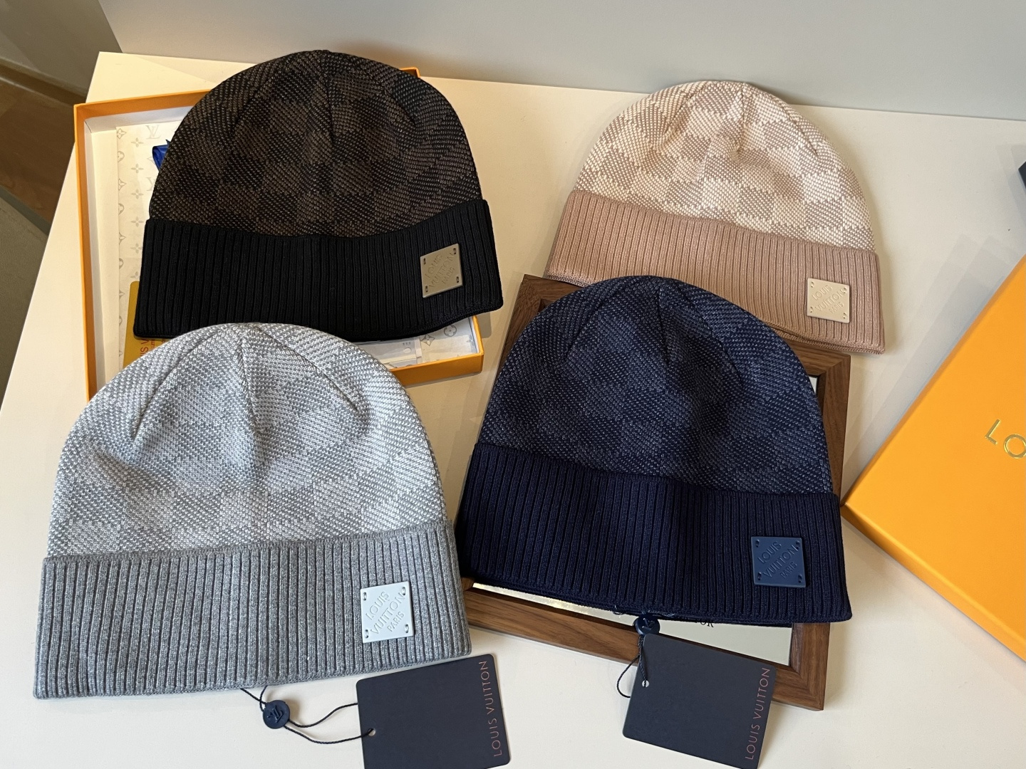 🆕

LV棋盘格男款毛线帽