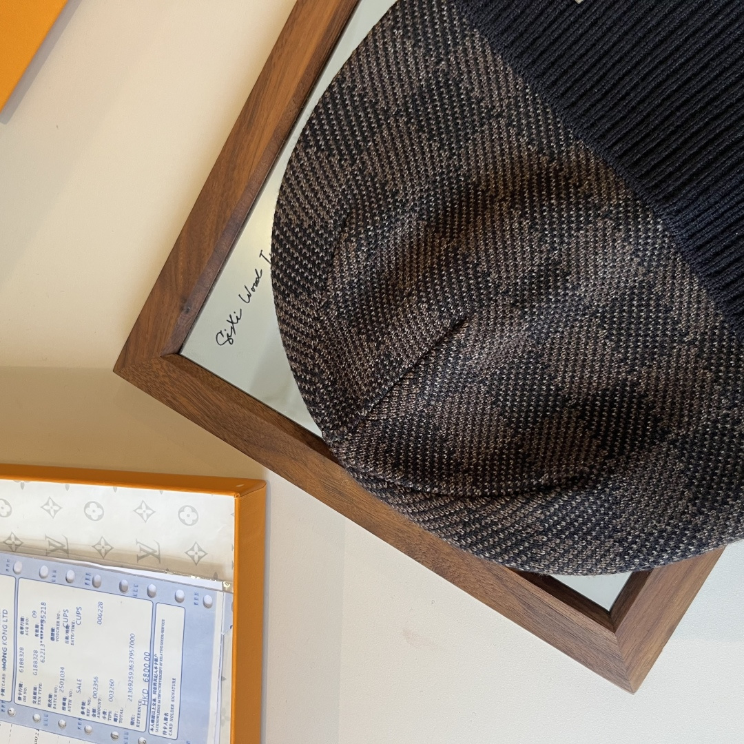 🆕

LV棋盘格男款毛线帽