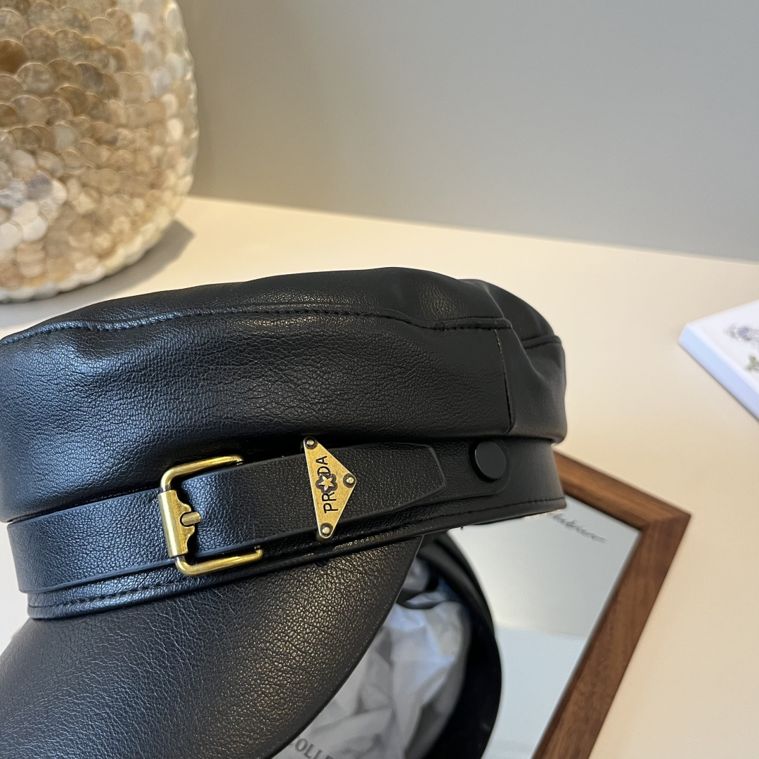 🆕

2025普拉达新款鸭舌画家帽，头围57cm