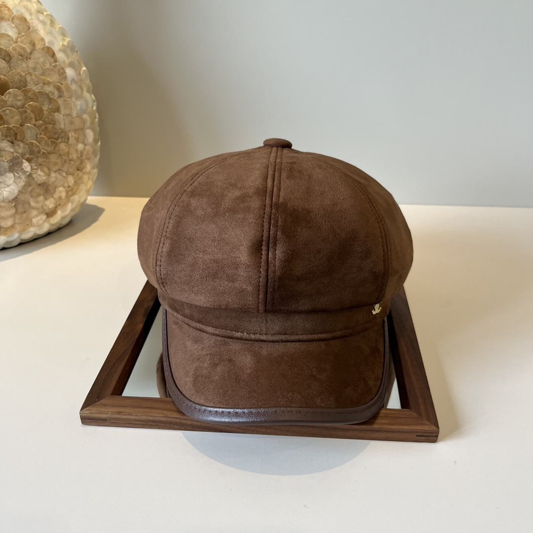 🆕

香奈儿新款鸭舌画家帽，头围57cm