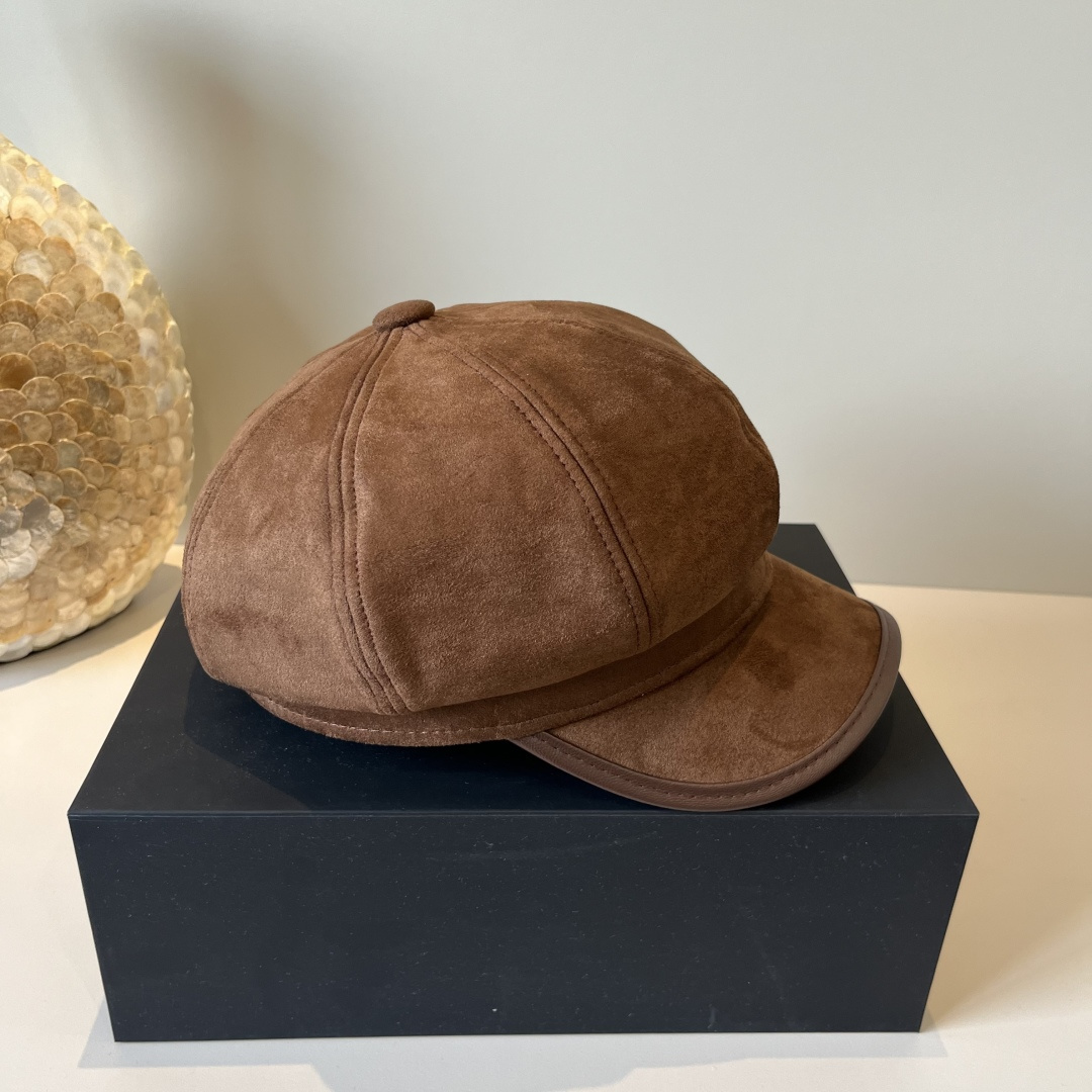 🆕

香奈儿新款鸭舌画家帽，头围57cm