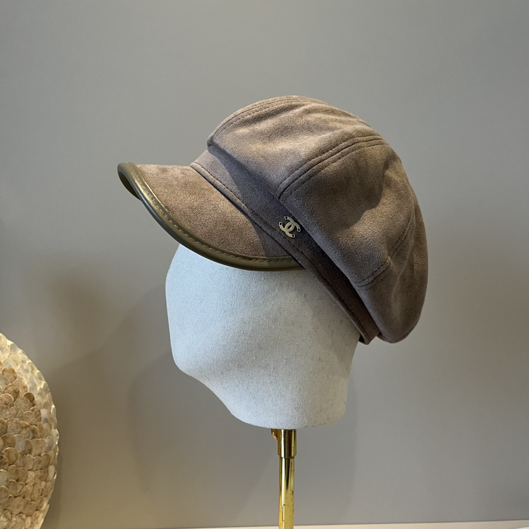 🆕

香奈儿新款鸭舌画家帽，头围57cm