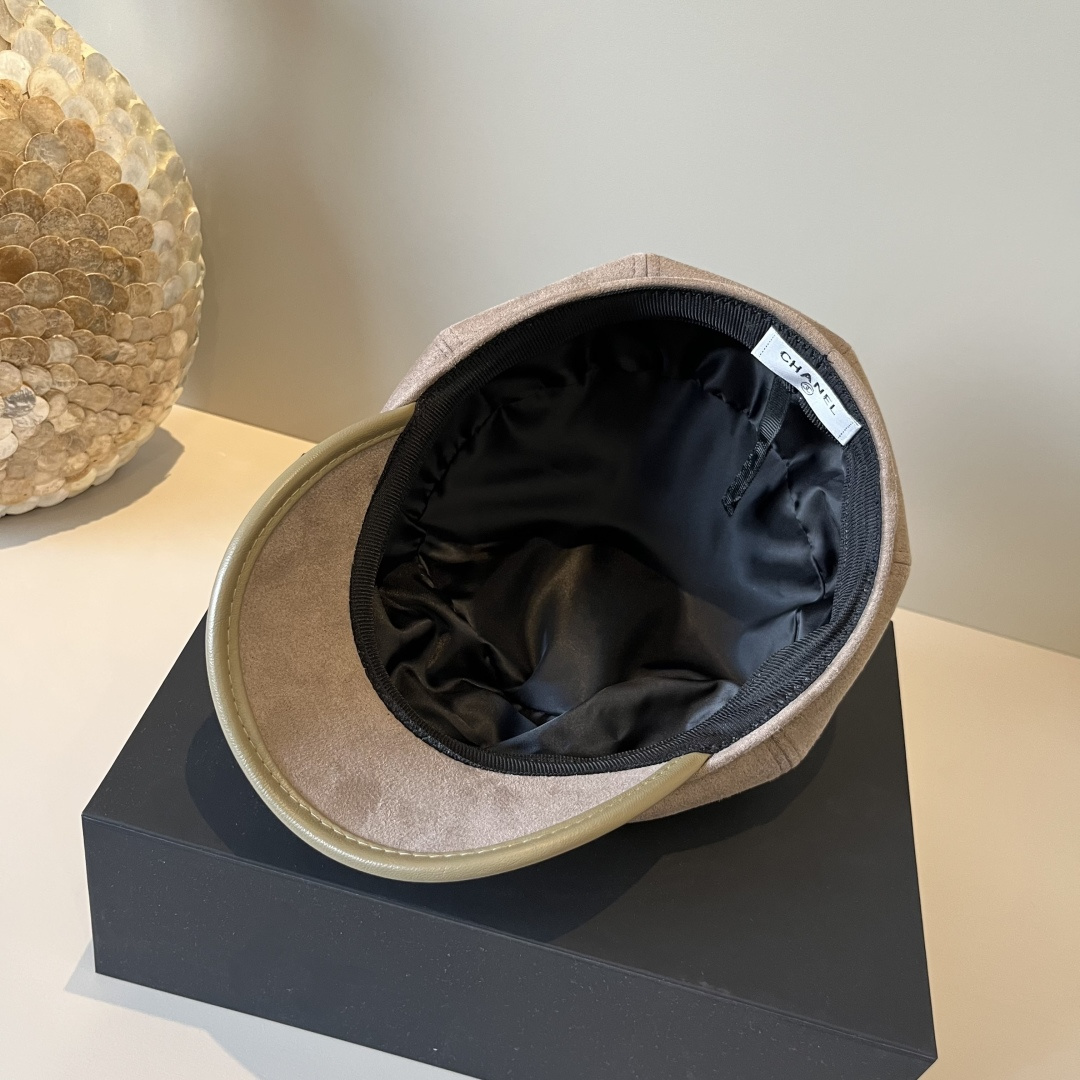 🆕

香奈儿新款鸭舌画家帽，头围57cm