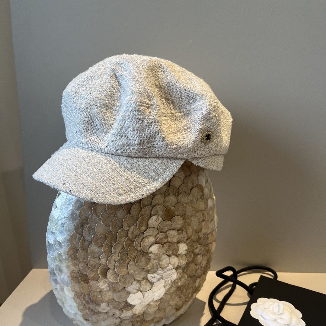 🆕

香奈儿新款鸭舌画家帽，头围57cm