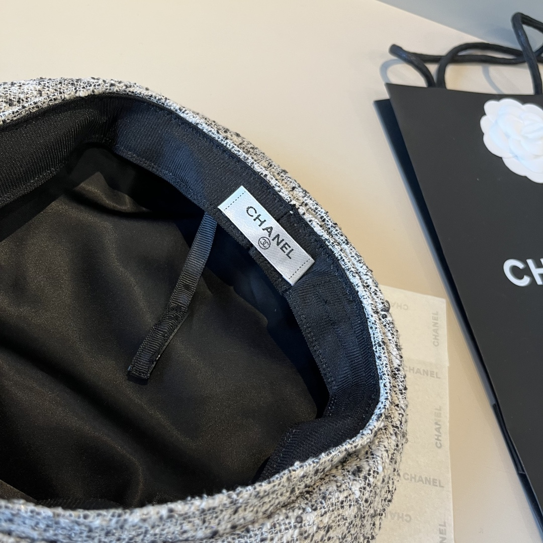 🆕

香奈儿新款鸭贝雷帽，头围57cm