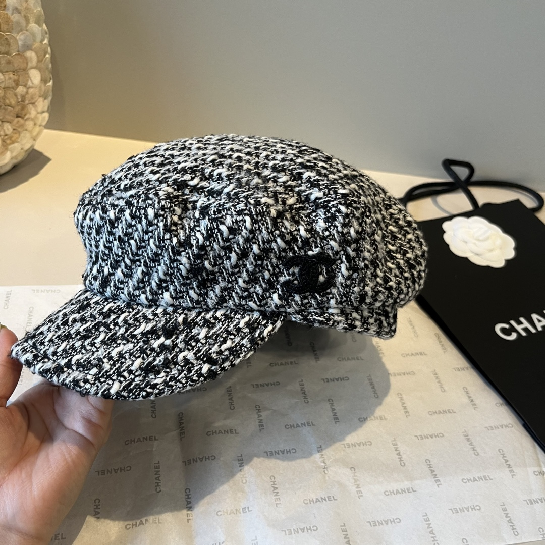 🆕

香奈儿新款鸭舌画家帽，头围57cm