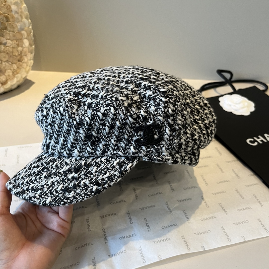 🆕

香奈儿新款鸭舌画家帽，头围57cm