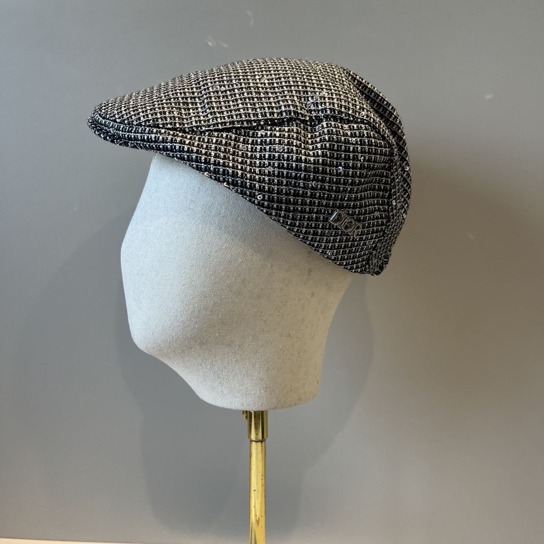 🆕

Dior新款前进帽，闪片前进帽，春秋新款，头围57cm