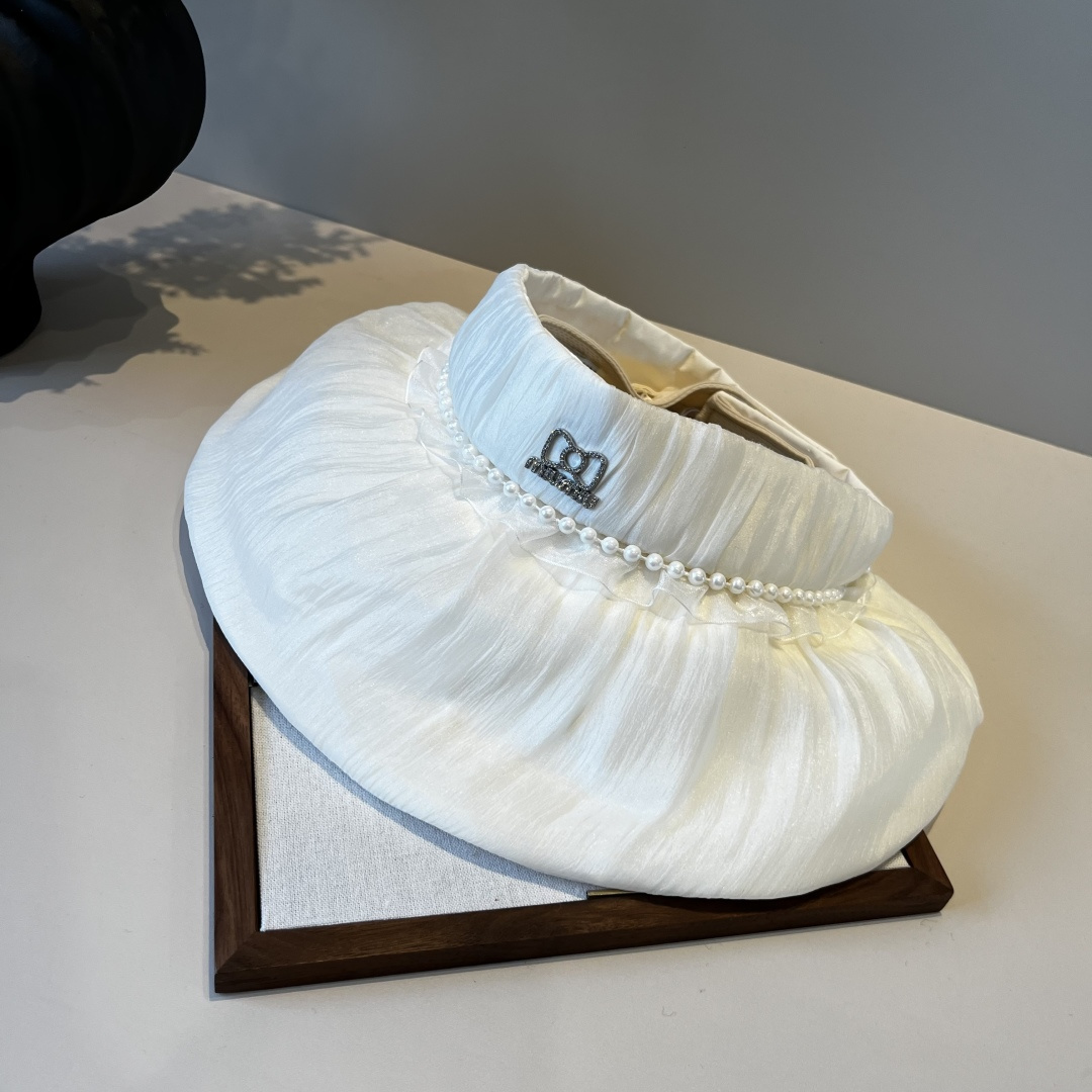 NO:363990,Miumiu Miumiu Miu air top sun hat head 57 hat straw hat fisherman hat baseball hat knit hat, hat, miumiu, espadrilles, hats miumiu缪缪空顶遮阳帽 头围57帽子草帽渔夫帽棒球帽针织帽,帽子,miumiu,espadrilles,hats,hat