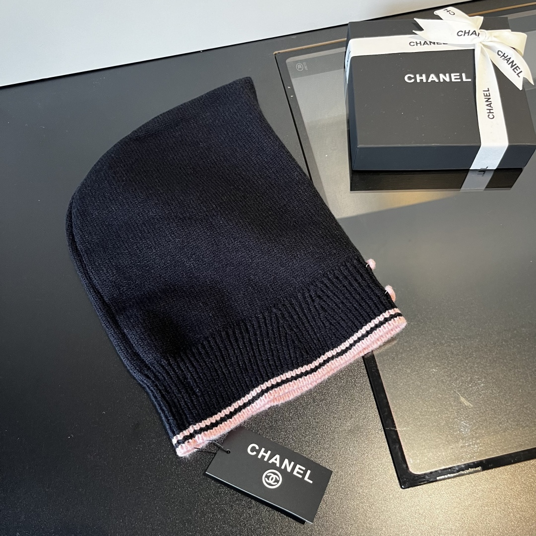 🆕

Chanel香奈儿套头毛线帽，帽子➕围脖 两用，性价比超高
