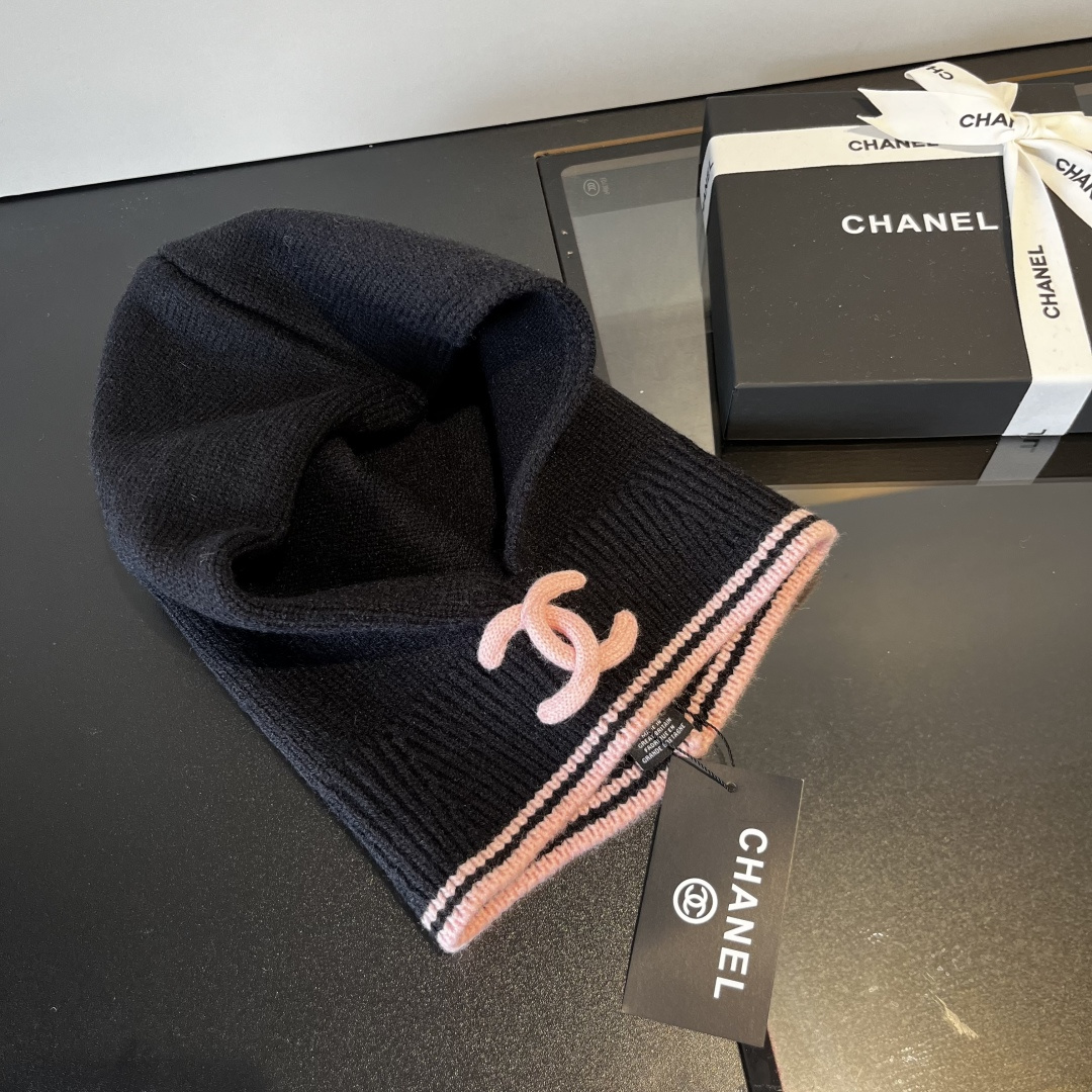 🆕

Chanel香奈儿套头毛线帽，帽子➕围脖 两用，性价比超高