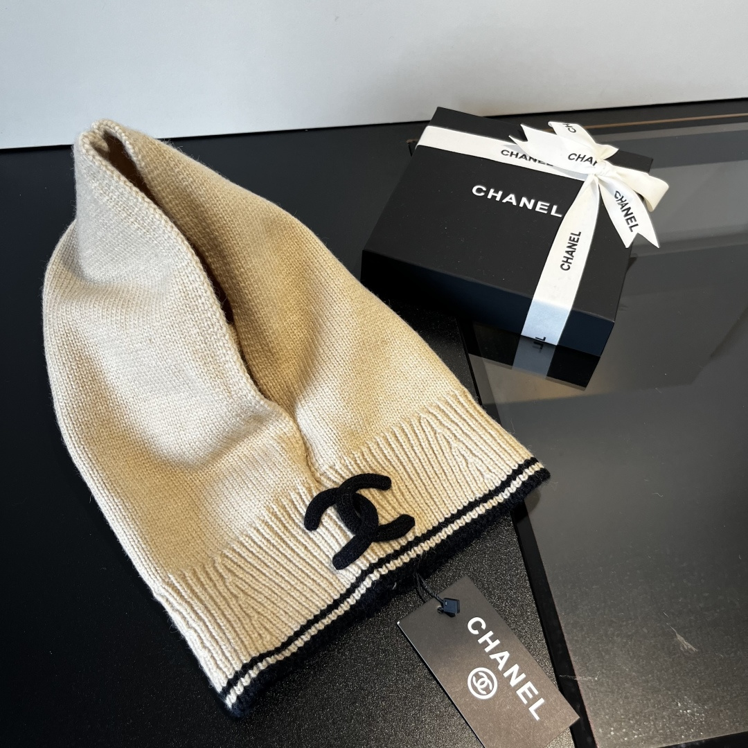 🆕

Chanel香奈儿套头毛线帽，帽子➕围脖 两用，性价比超高