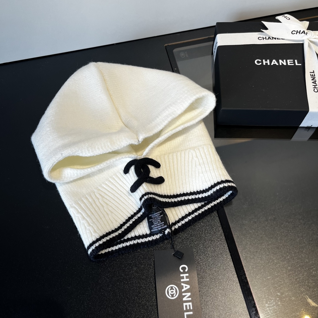 🆕

Chanel香奈儿套头毛线帽，帽子➕围脖 两用，性价比超高