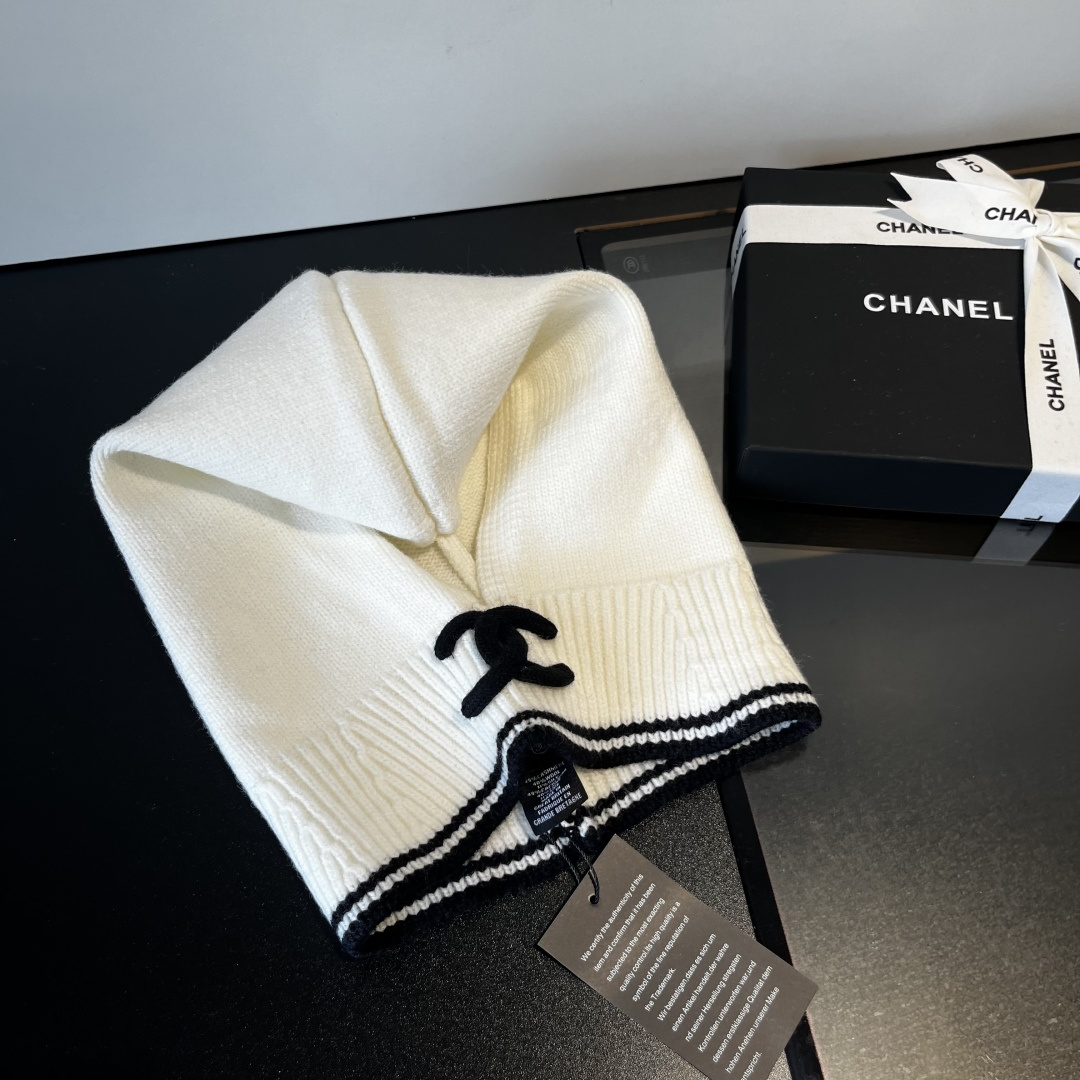 🆕

Chanel香奈儿套头毛线帽，帽子➕围脖 两用，性价比超高