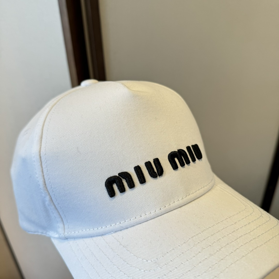 🆕

miumiu缪缪新款鸭舌帽, 头围57cm