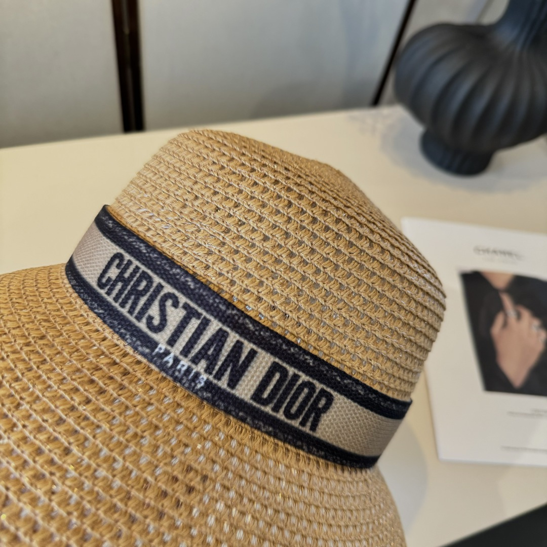 🆕
Dior迪奥盆帽 、盆帽，头围57cm