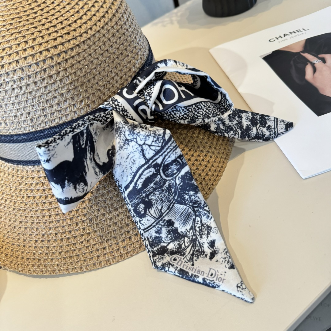 🆕
Dior迪奥盆帽 、盆帽，头围57cm