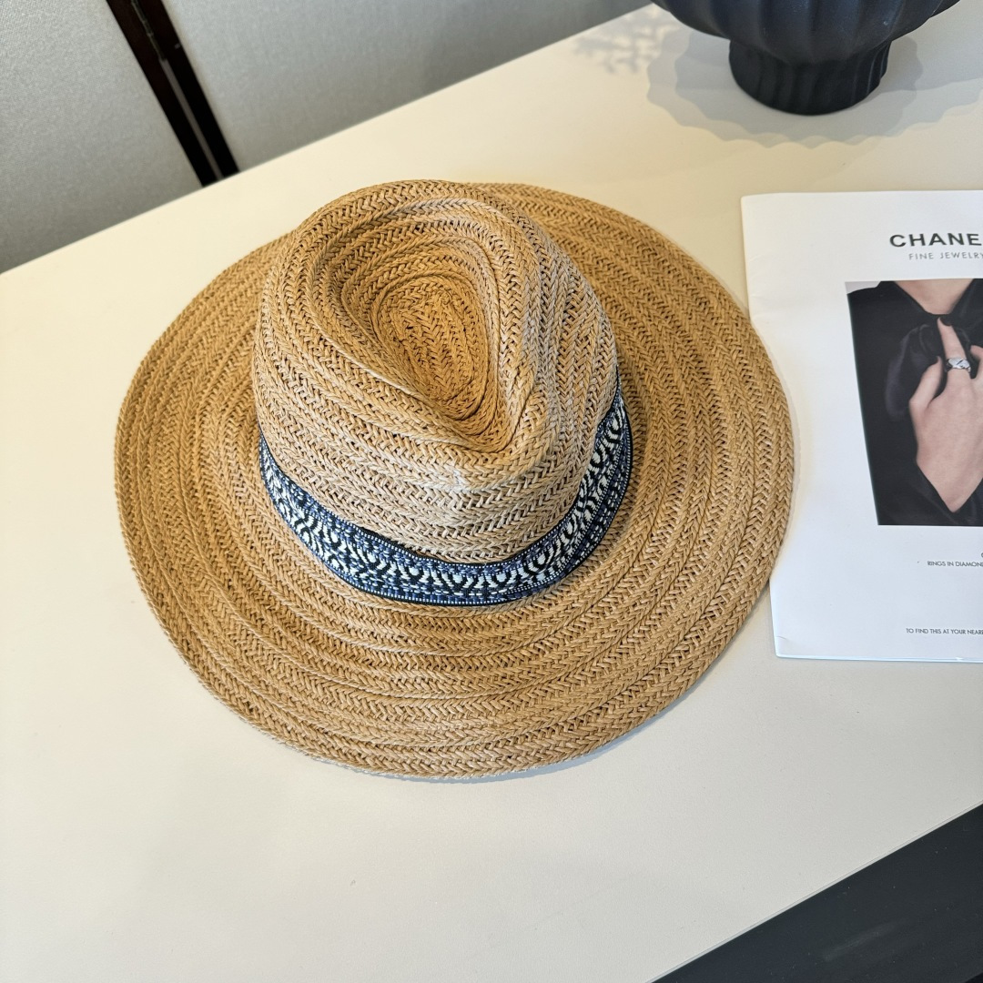 🆕

Lv新款礼帽，夏日必备，头围57cm 懂货的来