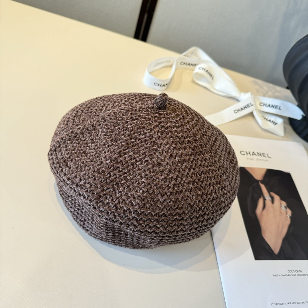 🆕

Chanel香奈儿新款贝雷帽，画家帽，针织手勾面料，头围57cm 四季百搭