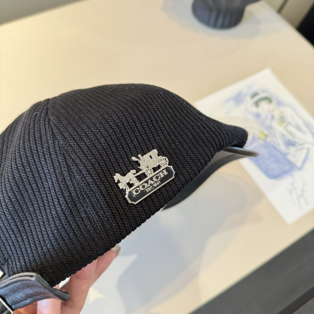 🆕

蔻驰新款针织前进帽，