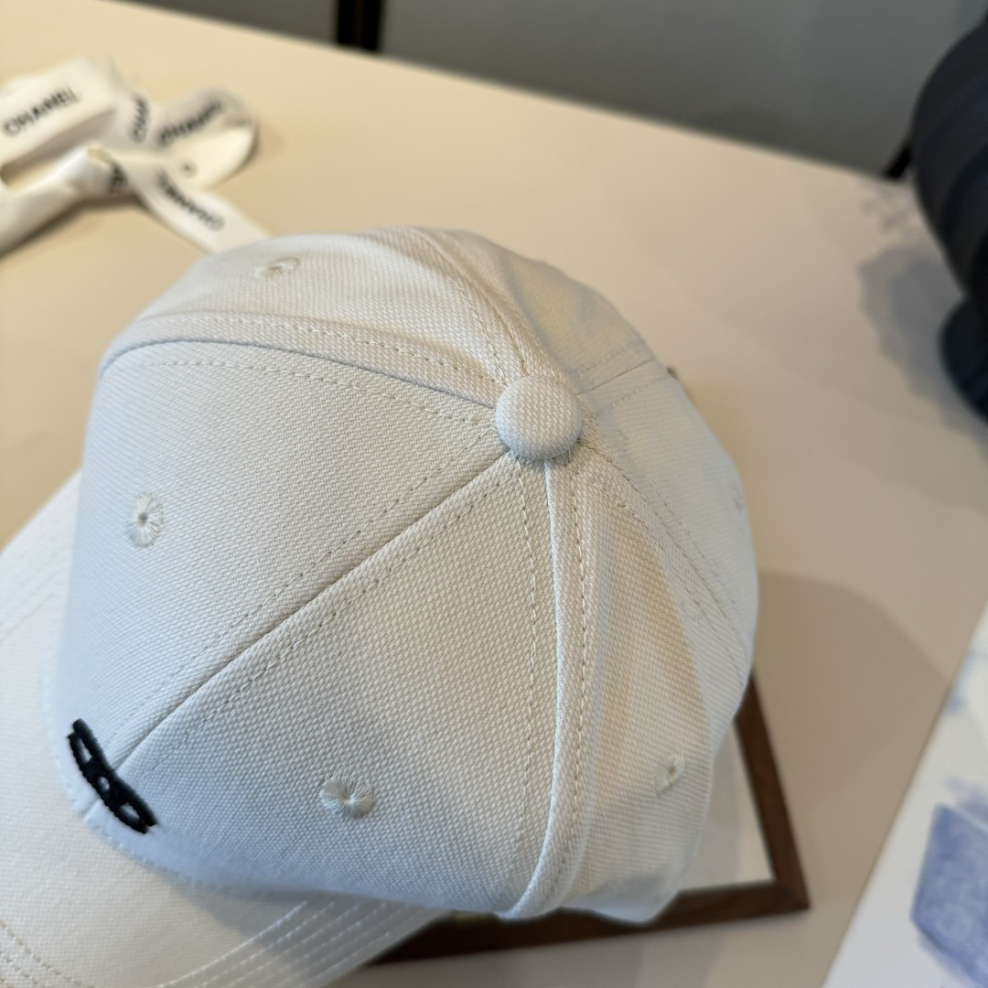 🆕

Chanel香奈儿新款鸭舌帽, 头围57cm