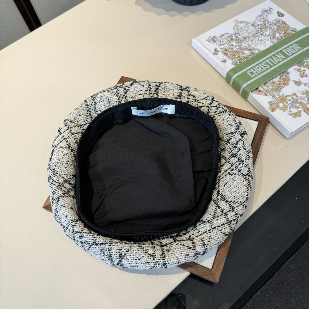 🆕

Dior迪奥新款贝雷帽，高端定制，头围57cm