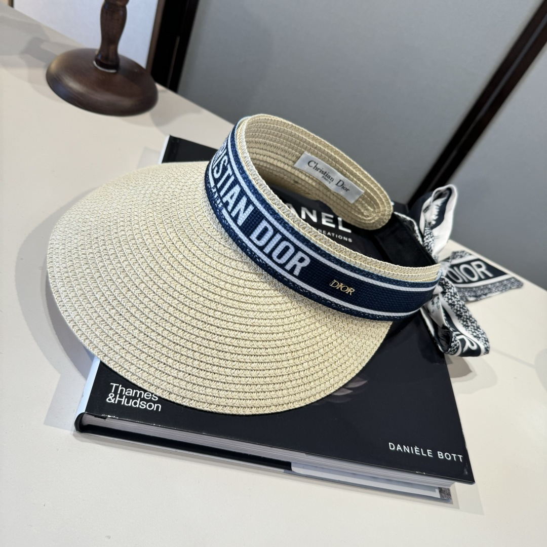 🆕

Dior迪奥新款空顶，头围57cm