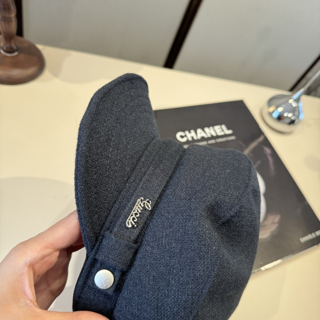 🆕

Gucci古奇羊毛画家鸭舌帽，百分百羊毛🦙%面料，头围57cm