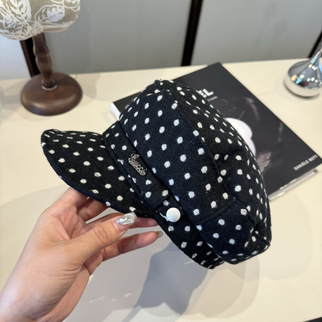🆕

Gucci古奇羊毛画家鸭舌帽，百分百羊毛🦙%面料，头围57cm