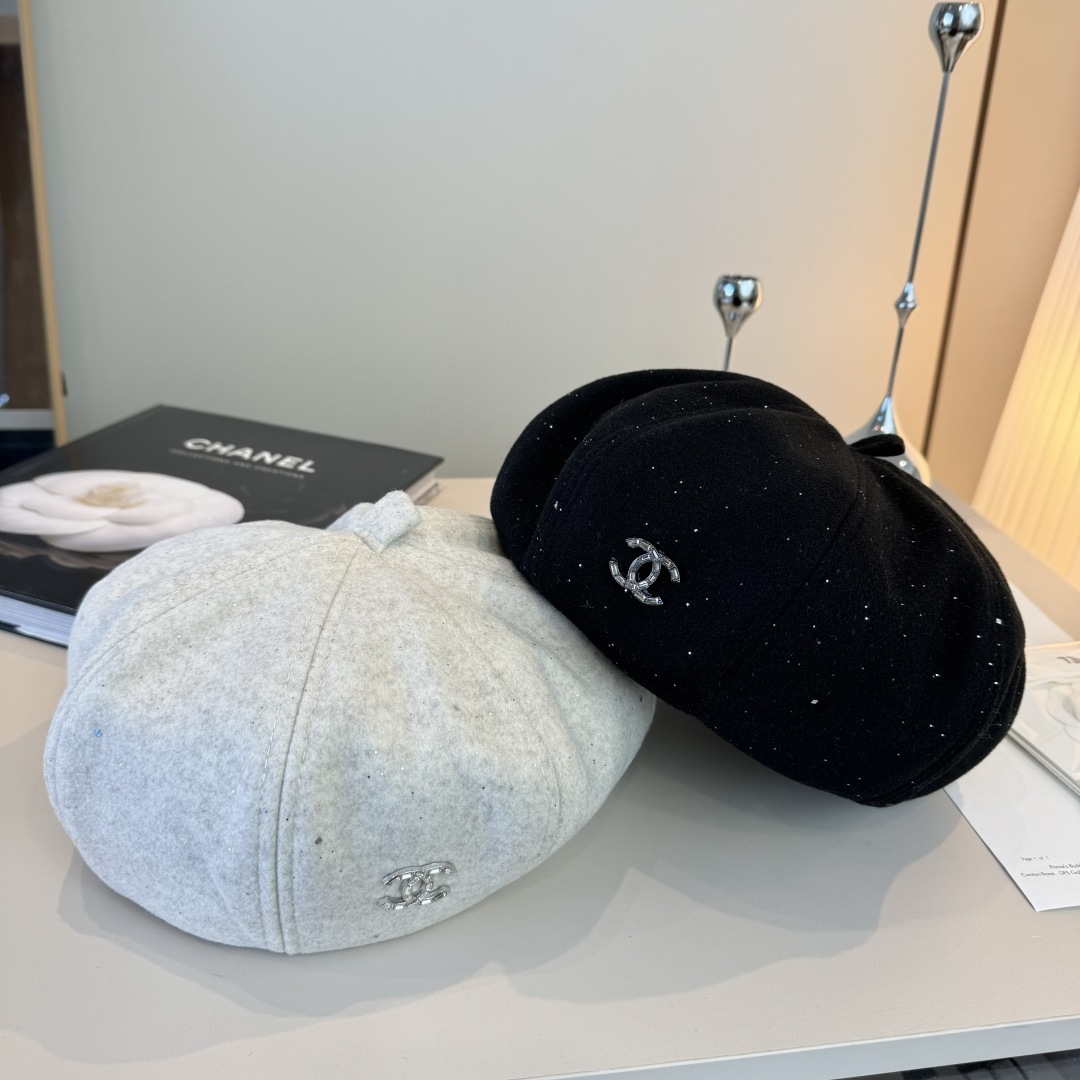 🆕

香奈儿新款鸭贝雷帽，头围57cm 