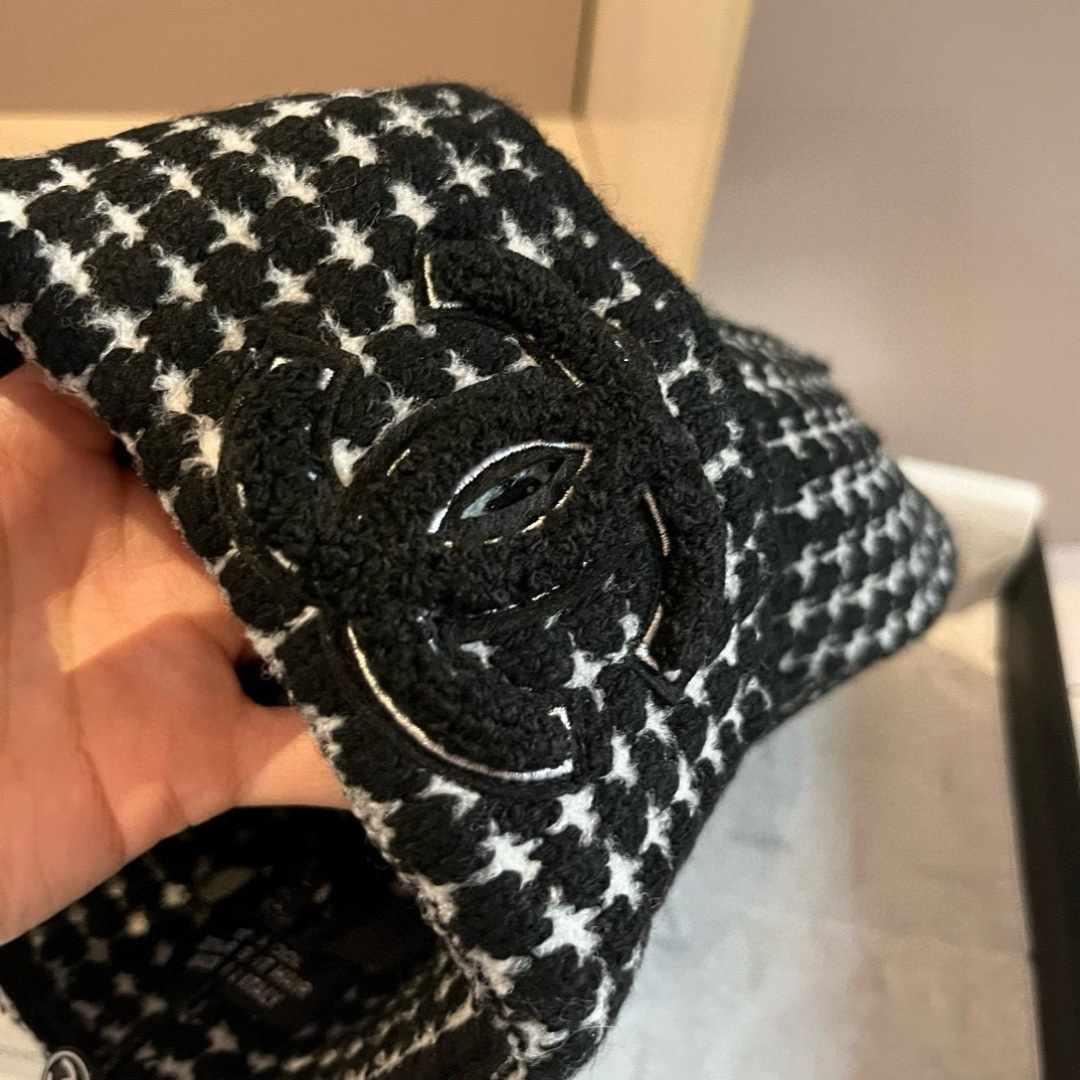 🆕

Chanel香奈儿针织毛线帽