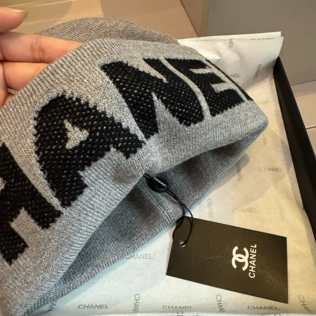 🆕

Chanel香奈儿针织毛线帽