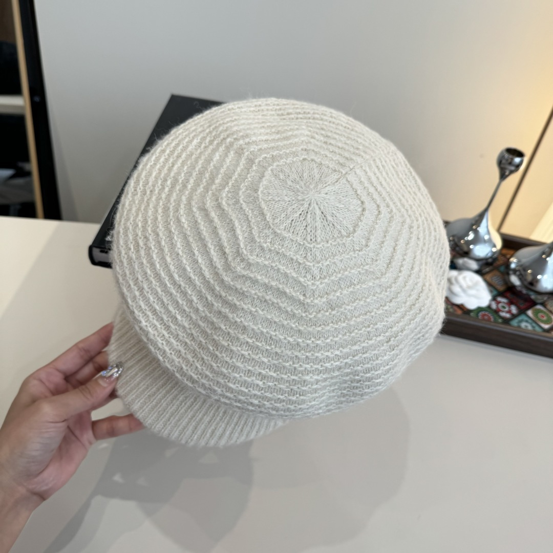 💕大王羊毛画家鸭舌帽，百分百羊毛🦙%面料，头围57cm