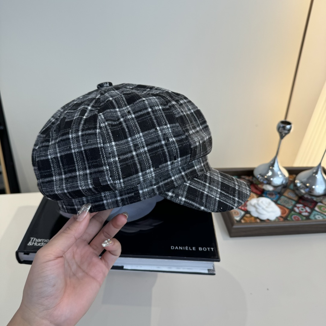 💕Chanel香奈儿新款鸭舌画家帽，男女通用，