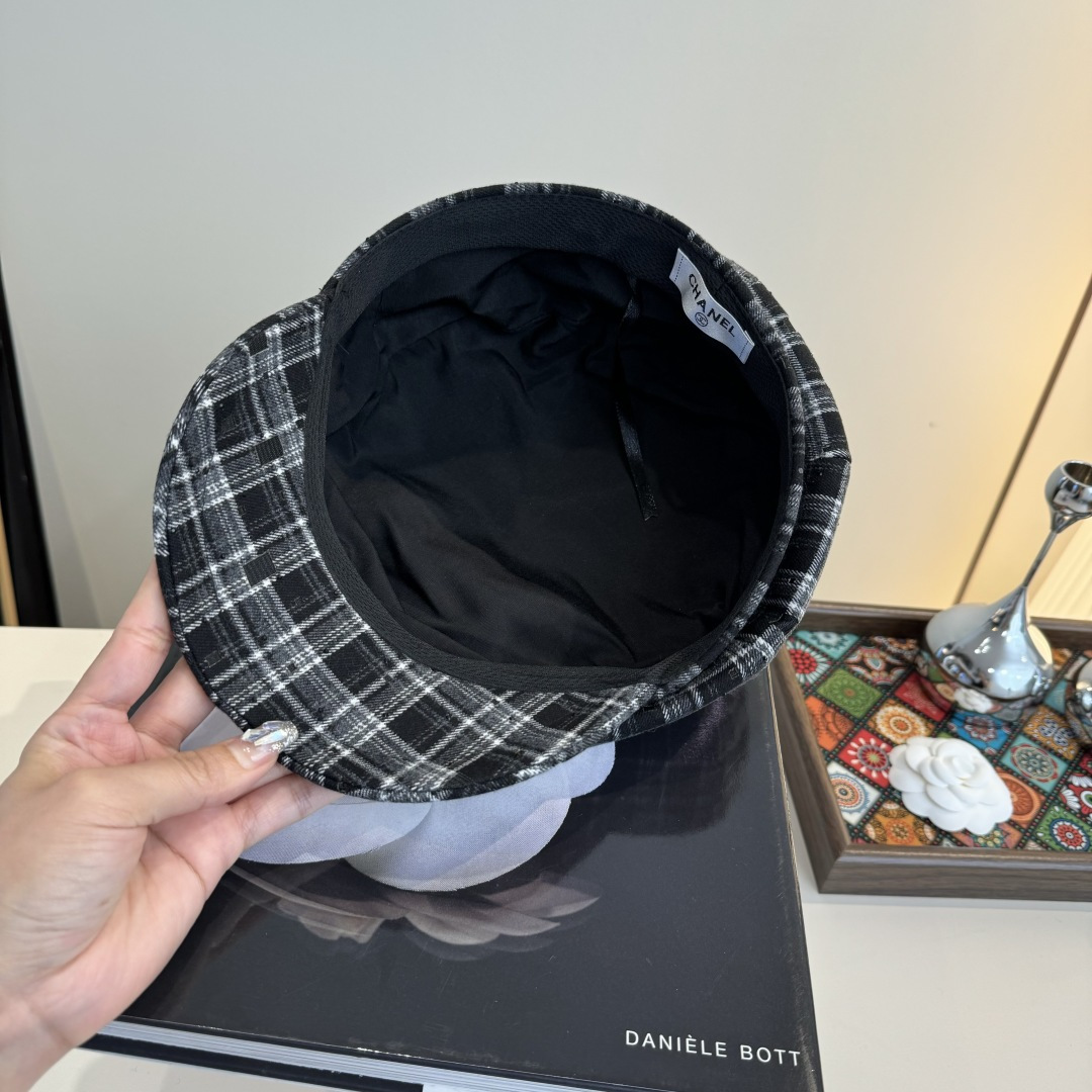 💕Chanel香奈儿新款鸭舌画家帽，男女通用，