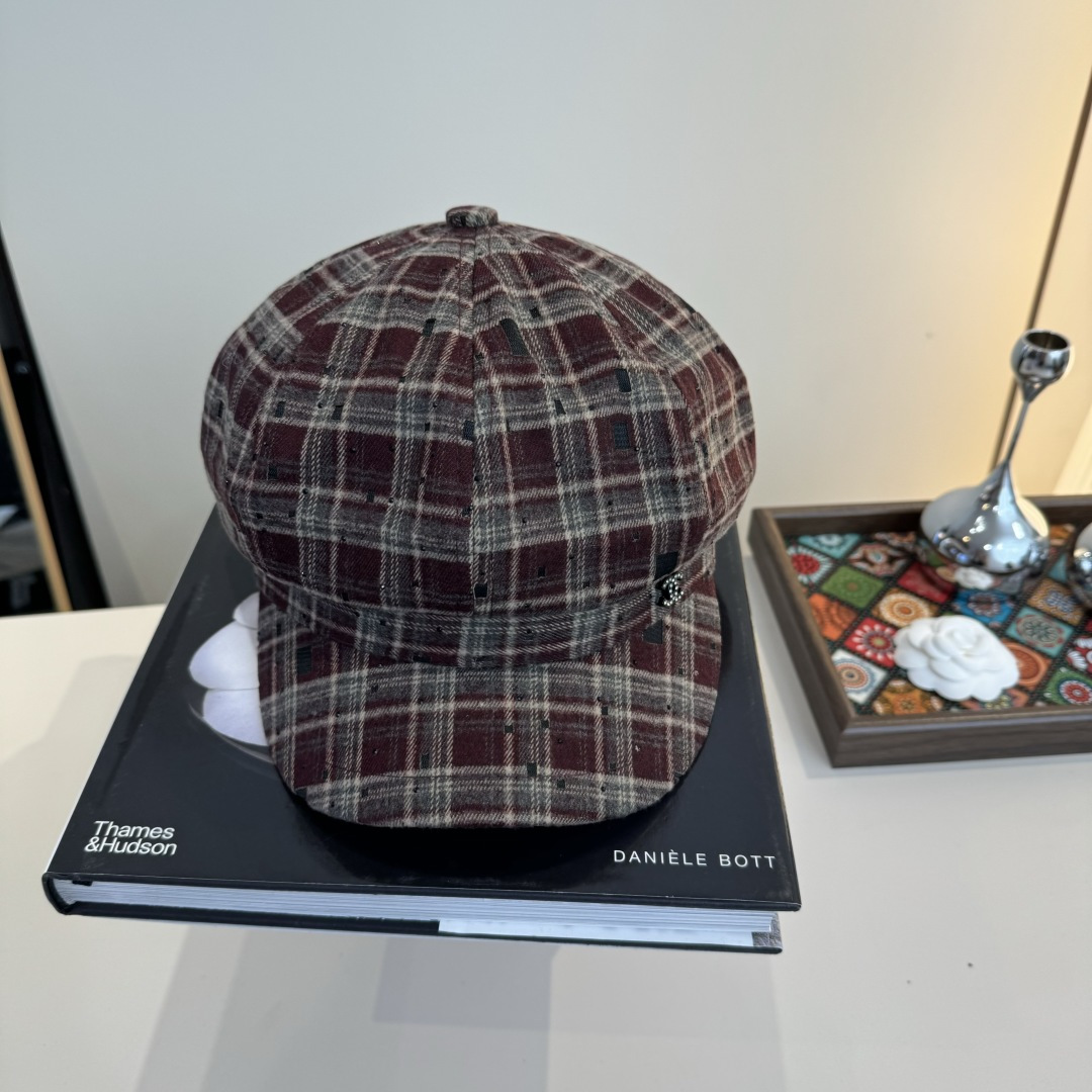 💕Chanel香奈儿新款鸭舌画家帽，男女通用，