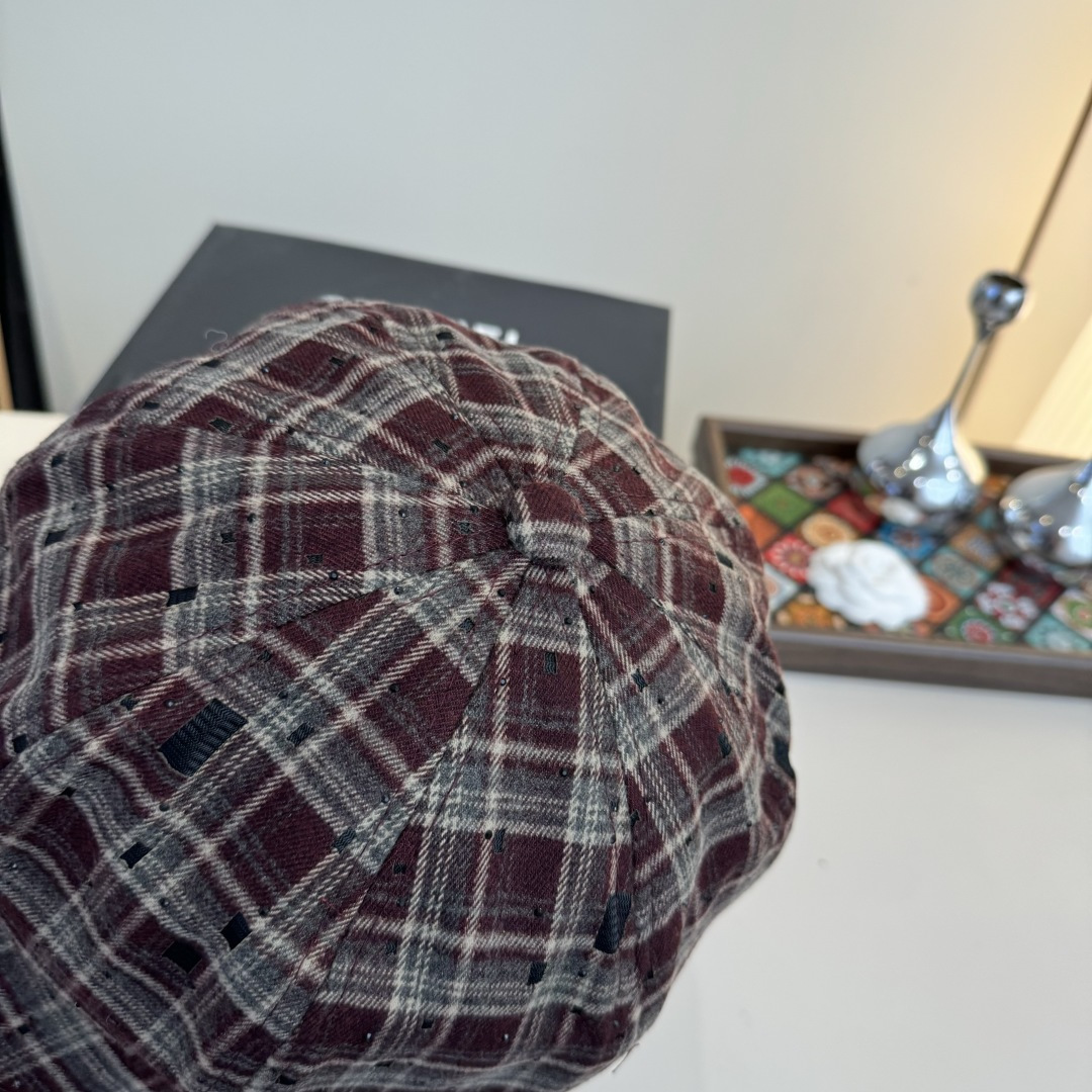 💕Chanel香奈儿新款鸭舌画家帽，男女通用，