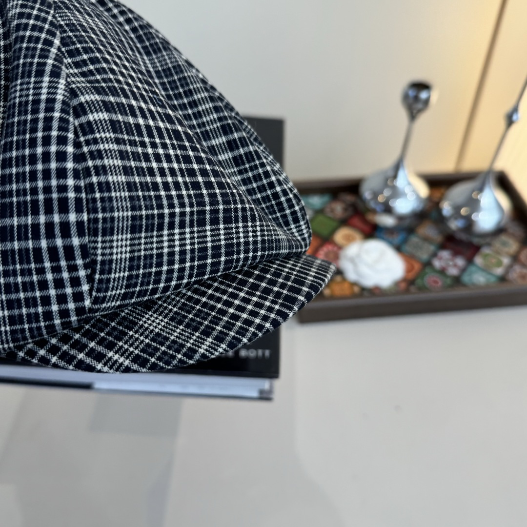 💕Lv路易斯新款鸭舌画家帽，男女通用，