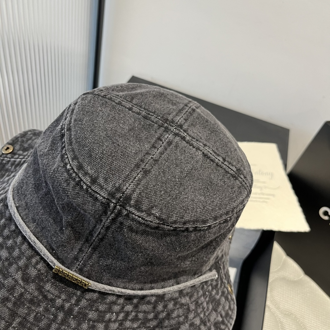 💕burberry巴宝莉新款牛仔渔夫帽，头围57cm
