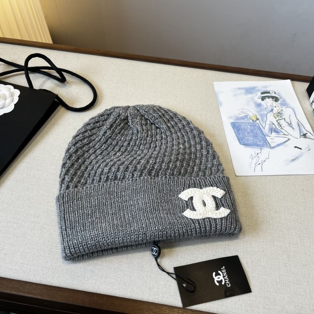 NO:365570,Chanel Chanel knitted wool hat hat fisherman hat baseball hat knit hat, hat, chanel, chanel, espadrilles, hatsChanel香奈儿针织毛线帽帽子渔夫帽棒球帽针织帽,帽子,chanel,chanel,espadrilles,hats,hat