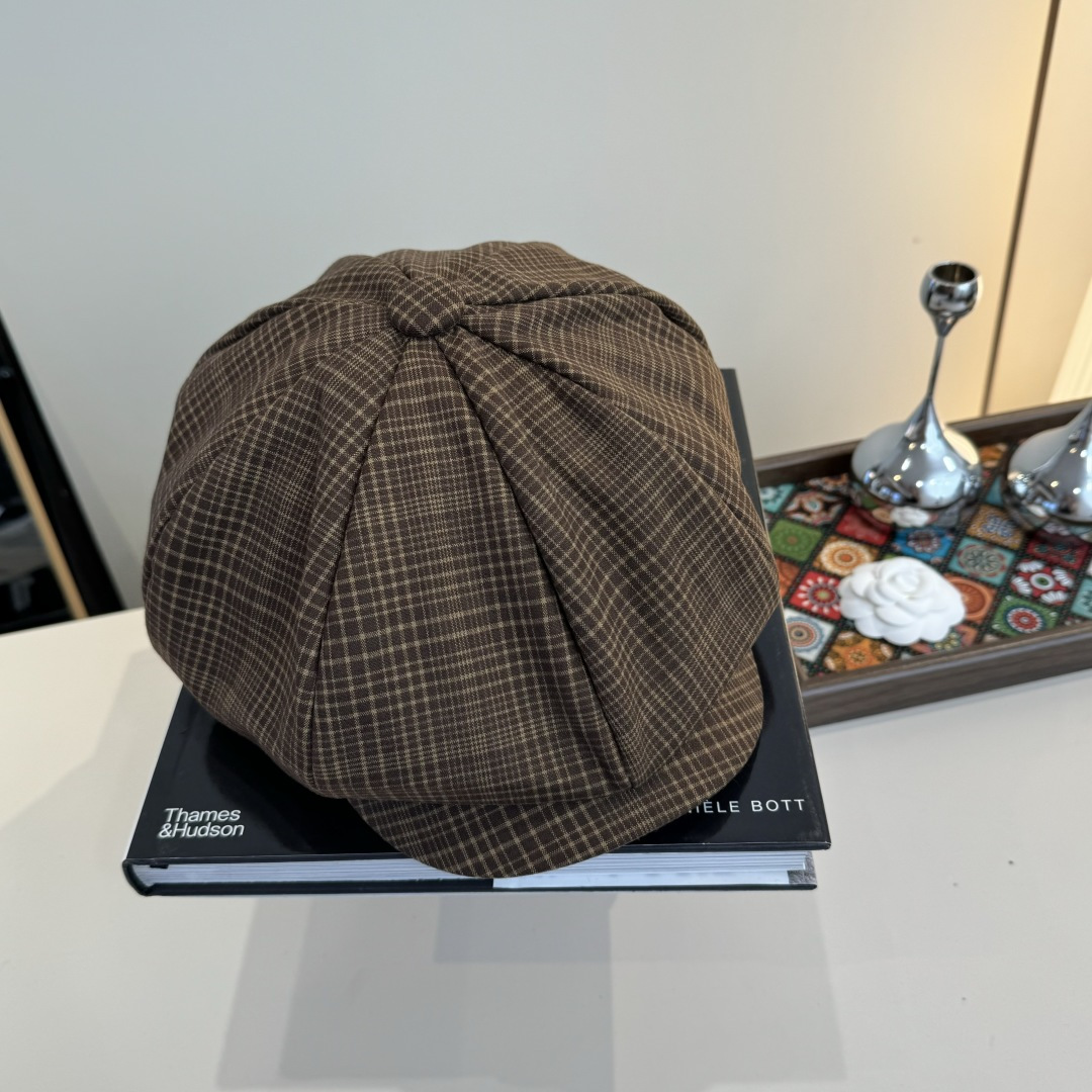 💕Lv路易斯新款鸭舌画家帽，男女通用，