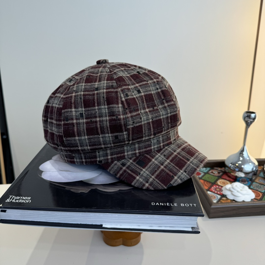 💕Chanel香奈儿新款鸭舌画家帽，男女通用，