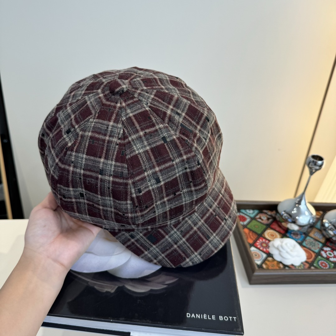 💕Chanel香奈儿新款鸭舌画家帽，男女通用，