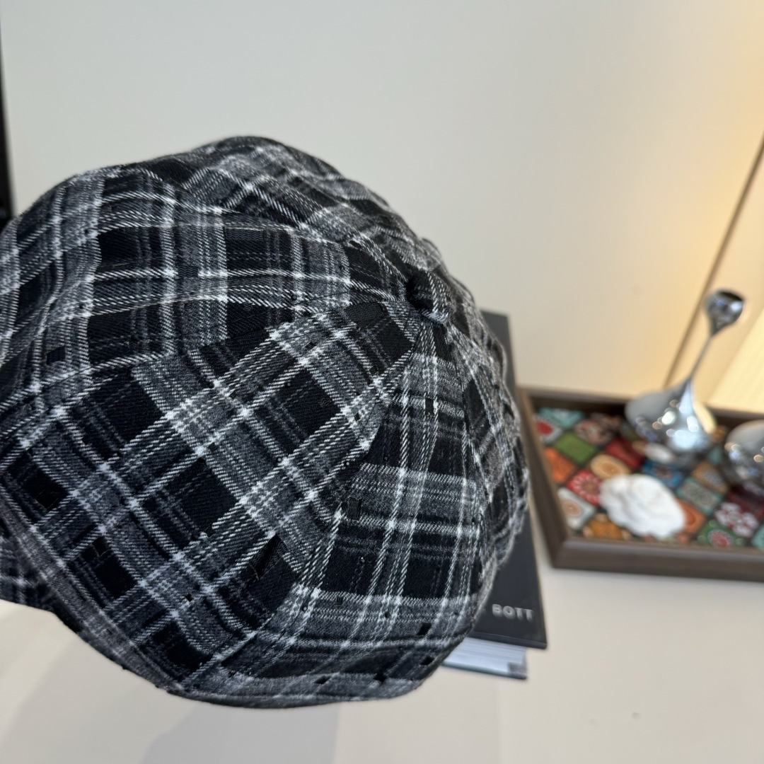 💕Chanel香奈儿新款鸭舌画家帽，男女通用，